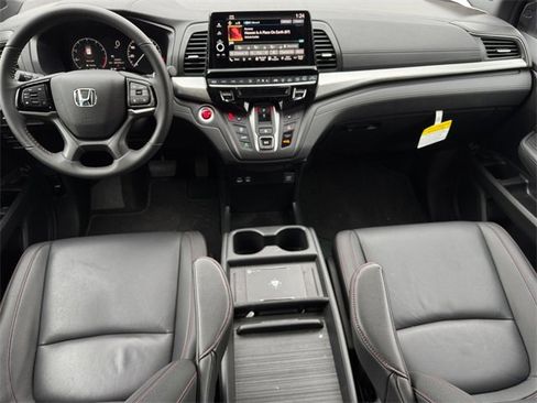 Certified 2026 Honda Odyssey Sport-L image 4
