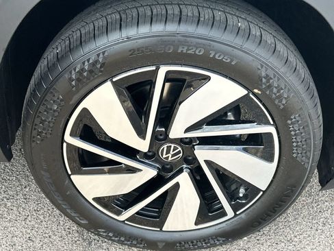 New 2026 Volkswagen Atlas SE FWD image 6