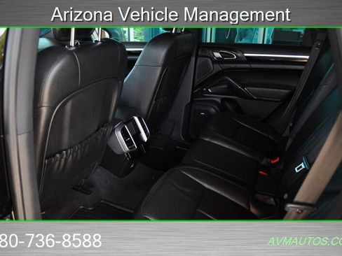 Used 2014 Porsche Cayenne S AWD/4WD image 21