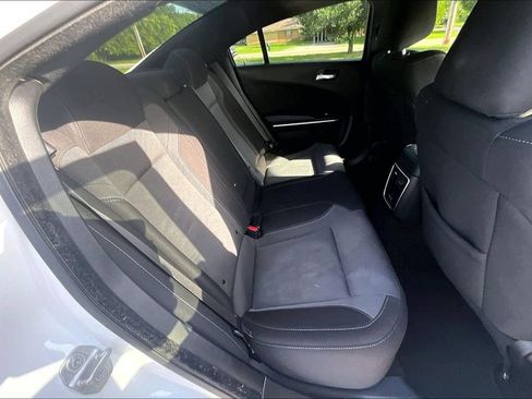 Used 2022 Dodge Charger SXT RWD image 26