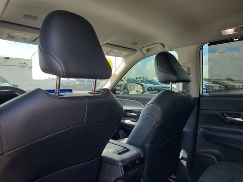 Certified 2025 Toyota Grand Highlander FWD image 16