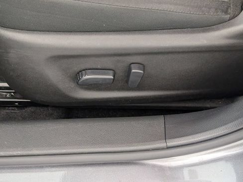Used 2025 Nissan Altima 2.5 SV FWD image 14