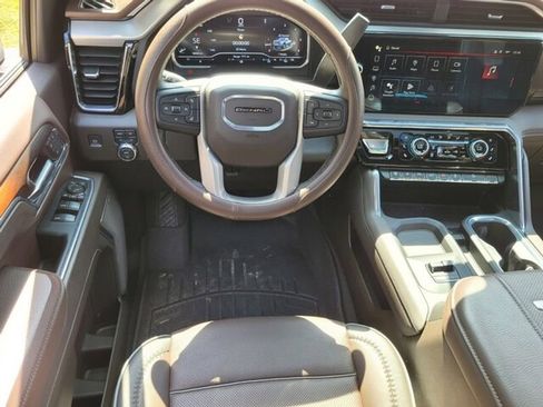 Used 2024 GMC Sierra 2500 Denali w/ Denali Reserve Package image 8