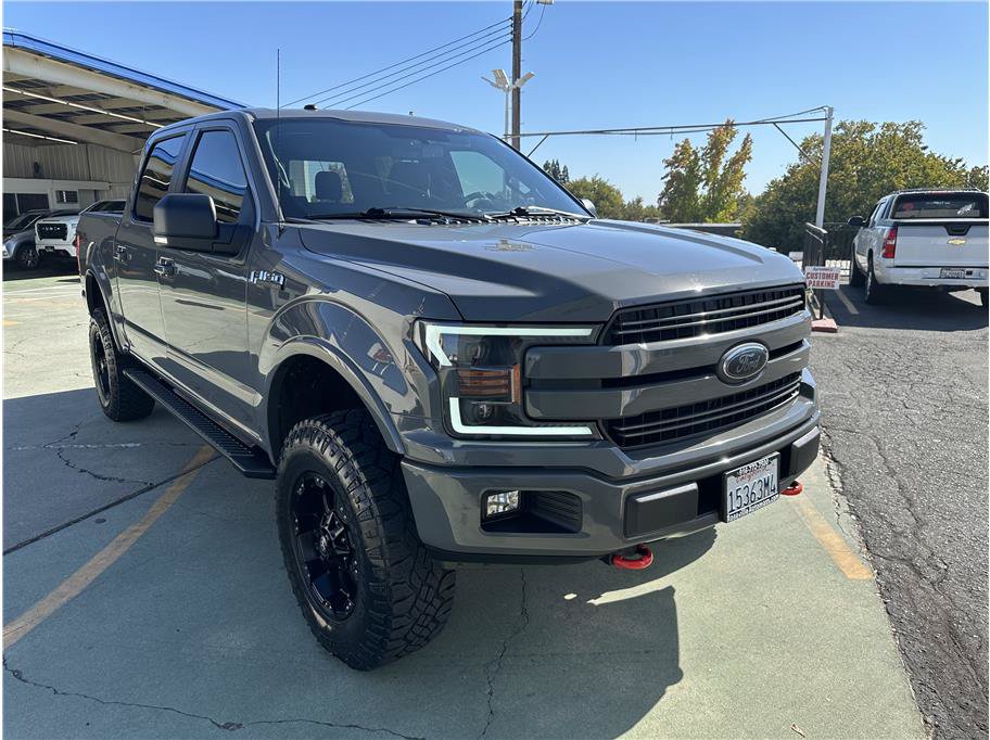 Used 2018 Ford F150 XLT w/ Equipment Group 302A Luxury AWD/4WD image 4