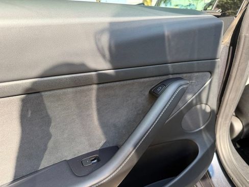 Used 2023 Tesla Model 3 Standard Range RWD image 28