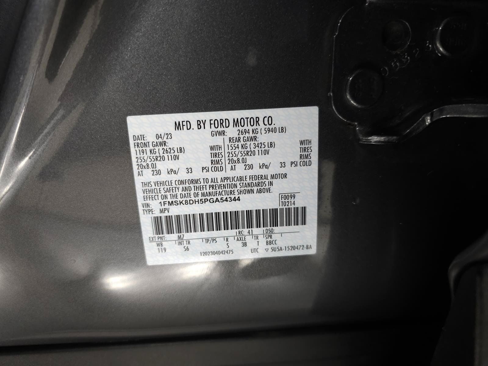 Used 2023 Ford Explorer XLT w/ Equipment Group 202A AWD/4WD image 33