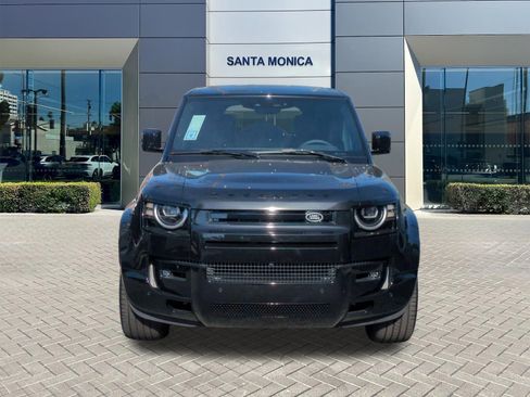 New 2026 Land Rover Defender 110 X-Dynamic SE image 8