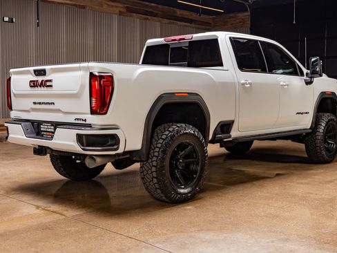 Used 2022 GMC Sierra 2500 AT4 w/ AT4 Preferred Package image 10
