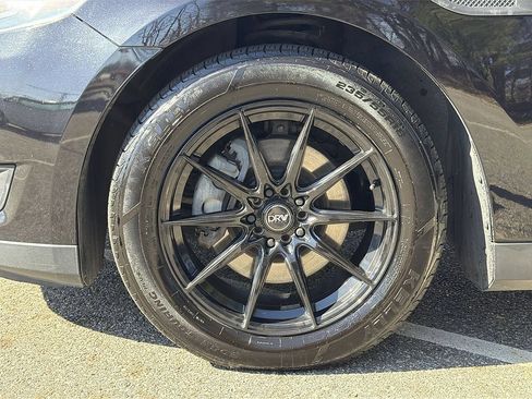 Used 2019 Ford Taurus SE FWD image 16