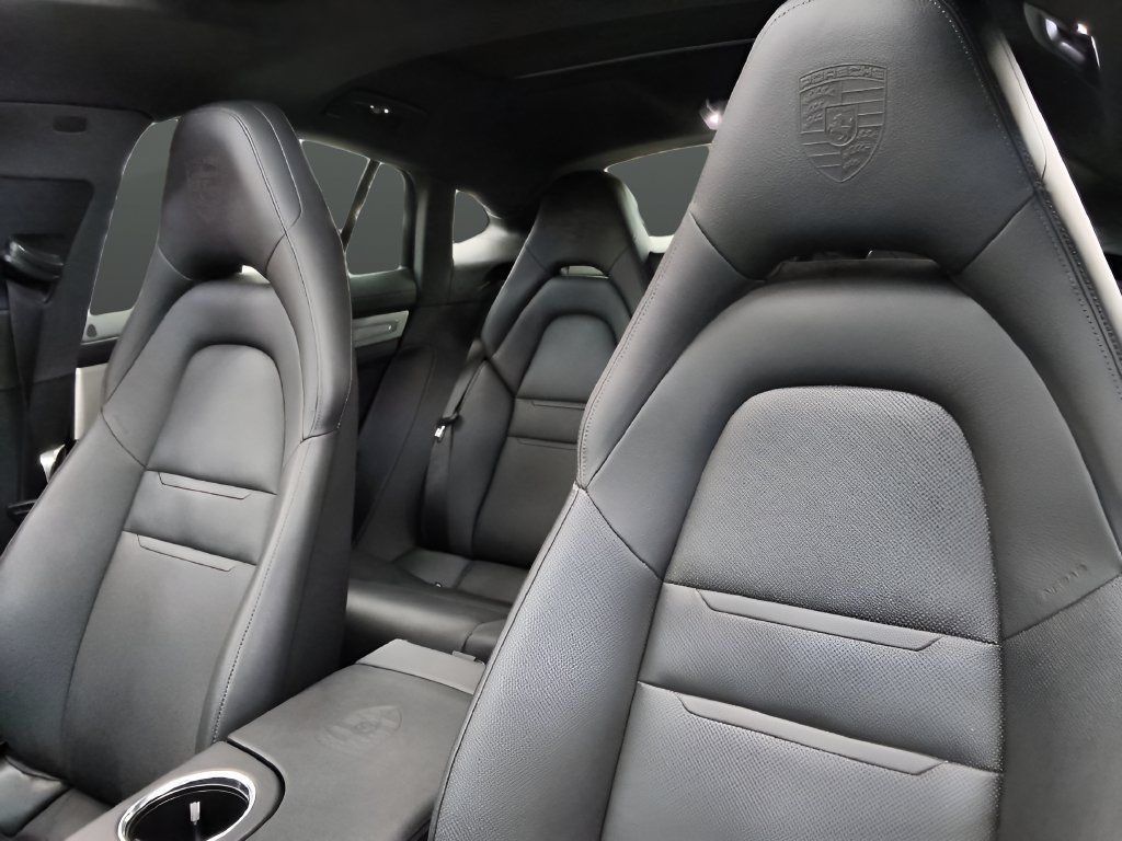 Used 2023 Porsche Panamera 4 w/ Premium Package AWD/4WD image 12