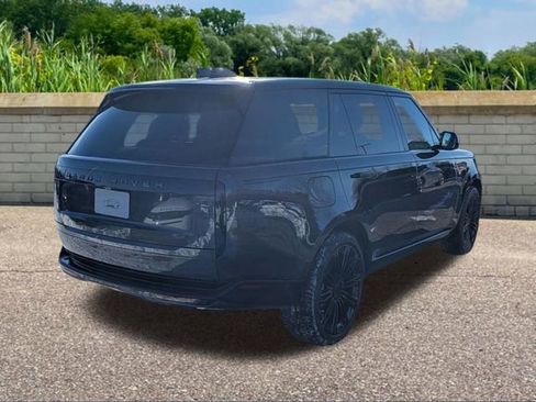New 2026 Land Rover Range Rover Long Wheelbase SE image 4