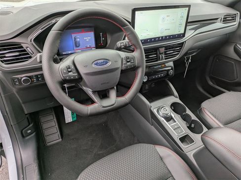 New 2025 Ford Escape ST-Line w/ Equipment Group 301A image 10