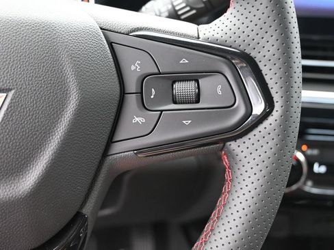 Used 2025 Chevrolet Trax RS w/ Driver Confidence Package FWD image 32