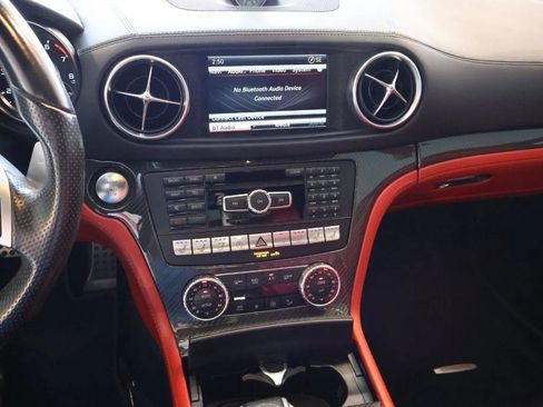Used 2016 Mercedes-Benz SL 63 AMG image 17