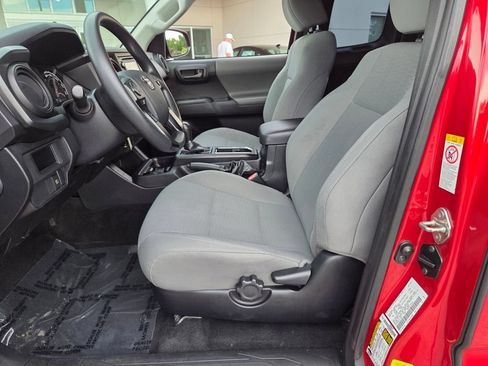 Used 2018 Toyota Tacoma SR RWD image 9