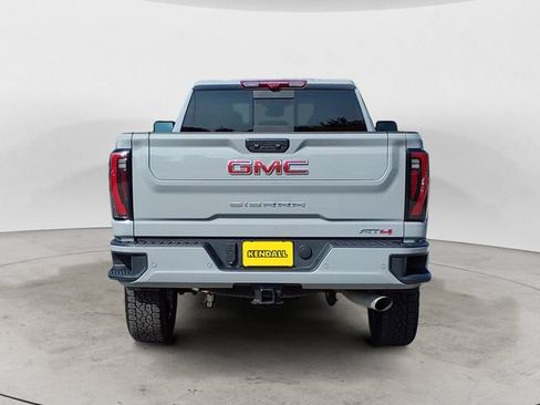 Used 2025 GMC Sierra 2500 AT4 w/ AT4 Premium Plus Package AWD/4WD image 6