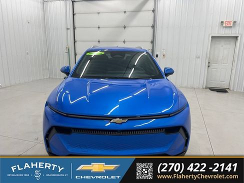 Used 2024 Chevrolet Equinox EV LT FWD image 7
