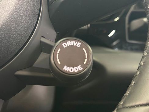 Used 2024 Porsche Macan 4 Electric w/ Premium Package image 31