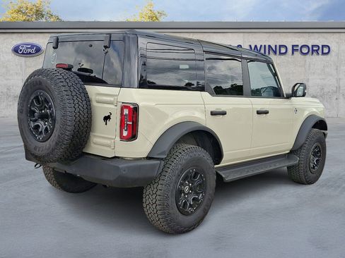Used 2025 Ford Bronco Outer Banks w/ Sasquatch Package AWD/4WD image 6