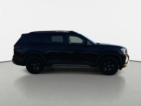 New 2026 Volkswagen Atlas Peak Edition image 4