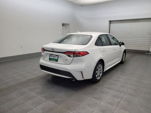 Used 2022 Toyota Corolla LE FWD image 9