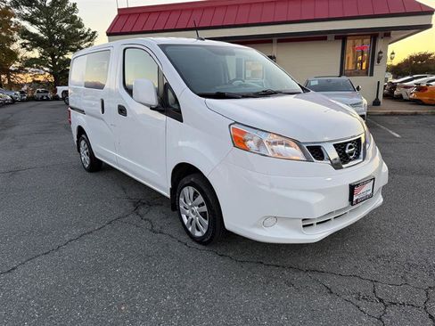Used 2015 Nissan NV200 SV w/ Technology Package image 5