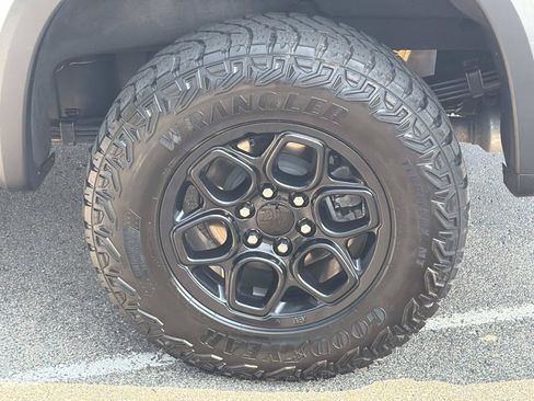 Used 2023 Chevrolet Silverado 1500 ZR2 w/ ZR2 Bison Edition AWD/4WD image 13