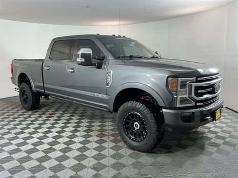 Used 2021 Ford F250 Platinum w/ Tremor Off-Road Package image 3
