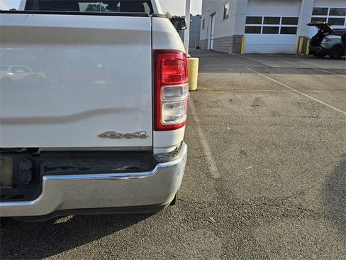 Used 2019 RAM 2500 Big Horn image 10