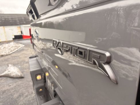 Used 2018 Ford F150 Raptor w/ Equipment Group 802A Luxury image 10