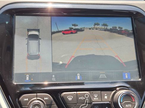 Used 2020 Chevrolet Bolt Premier w/ Infotainment Package FWD image 26