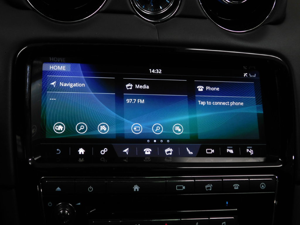 Used 2018 Jaguar XJ RWD image 55