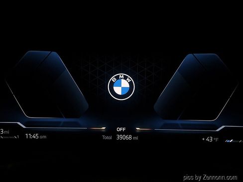 Certified 2024 BMW 330i xDrive Sedan w/ Convenience Package image 17