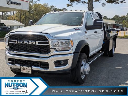 New 2024 RAM 4500 Tradesman w/ Chrome Appearance Group image 2