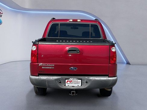 Used 2004 Ford Explorer Sport Trac XLS RWD image 3