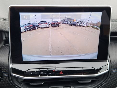 New 2026 Jeep Compass Latitude image 14