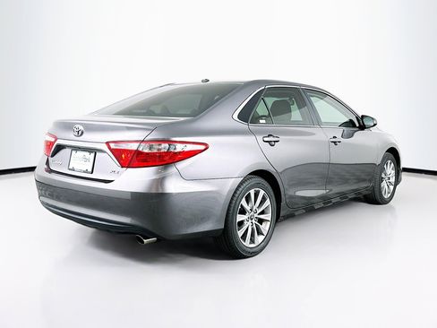 Used 2015 Toyota Camry XLE image 9