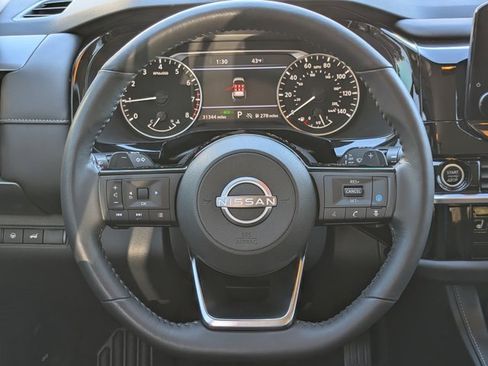 Used 2023 Nissan Pathfinder SL image 21