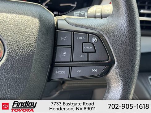 Certified 2025 Toyota Sienna LE FWD image 24