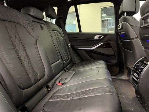 Used 2020 BMW X5 M50i image 29
