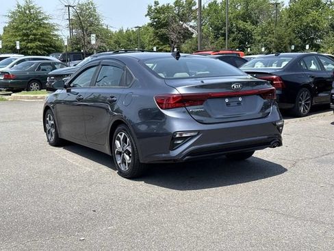 Used 2020 Kia Forte LXS FWD image 4