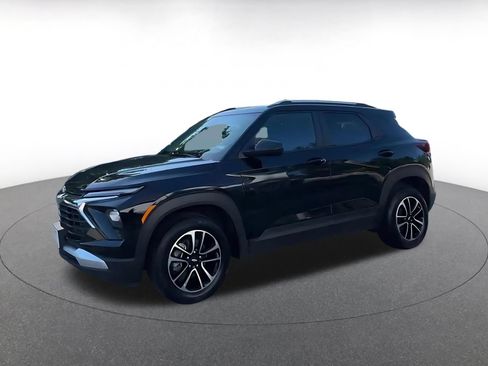 Used 2025 Chevrolet TrailBlazer LT AWD/4WD image 8