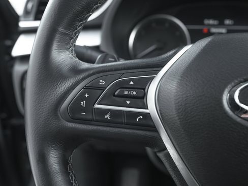 Used 2019 INFINITI QX50 Luxe w/ Navigation Package image 16