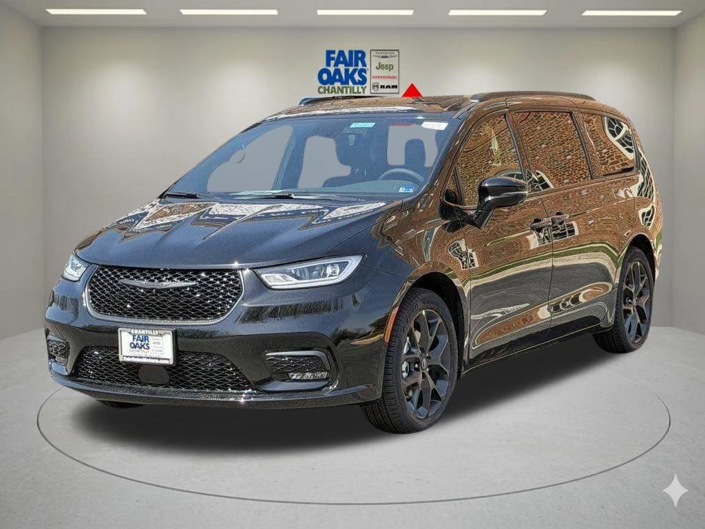 New 2026 Chrysler Pacifica Select w/ S Appearance Package FWD image 2