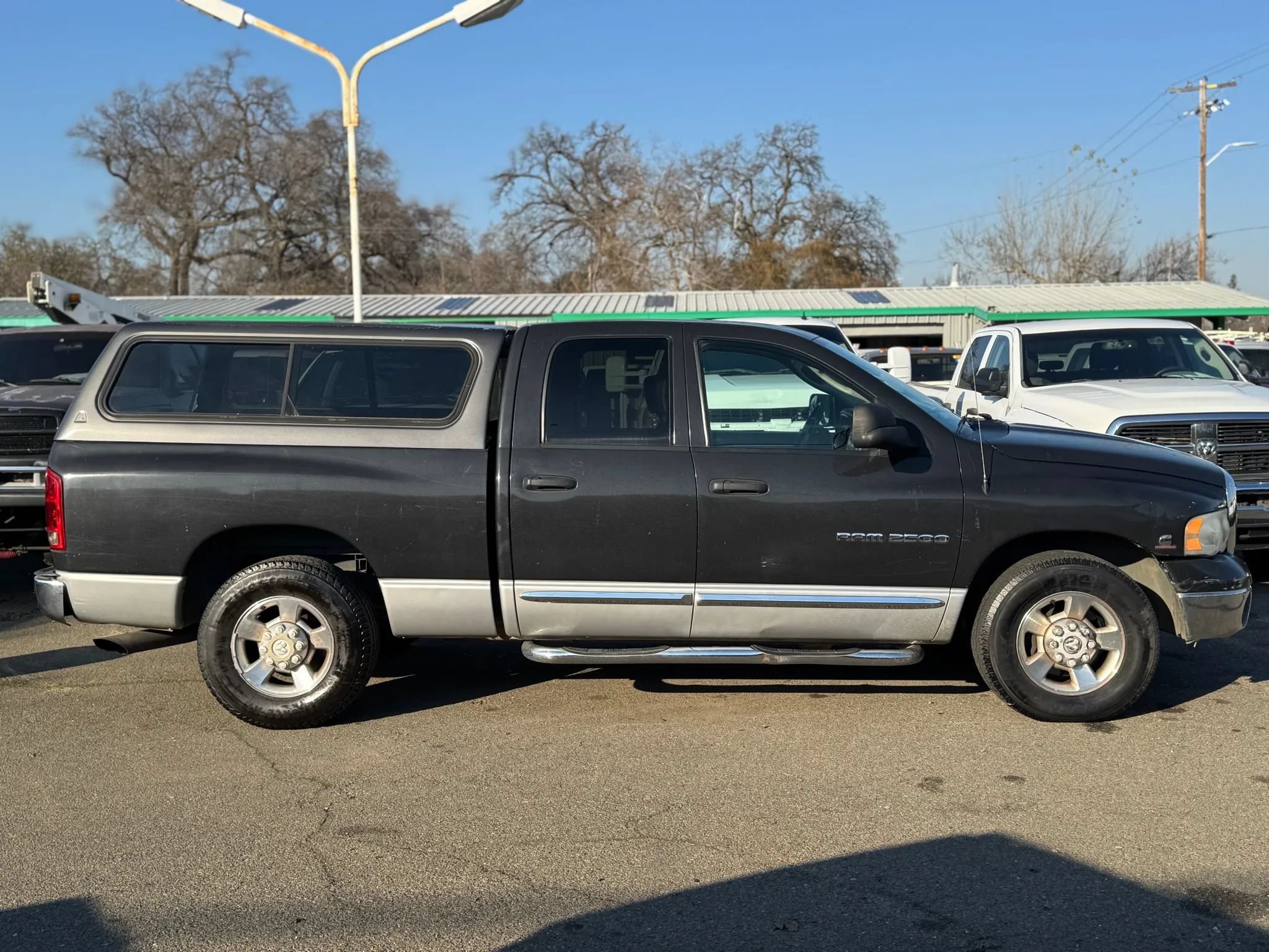 Used 2004 Dodge Ram 2500 Truck SLT w/ Trailer Tow Group RWD image 3