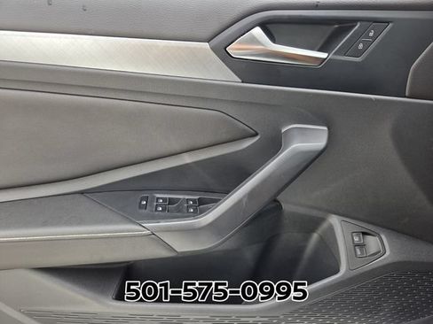 Used 2024 Volkswagen Jetta SE w/ Black Wheel Package FWD image 31