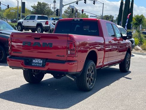 New 2026 RAM 2500 Laramie AWD/4WD image 7