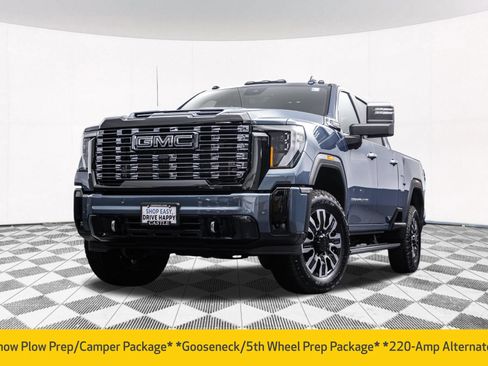 Used 2026 GMC Sierra 2500 Denali Ultimate AWD/4WD image 2