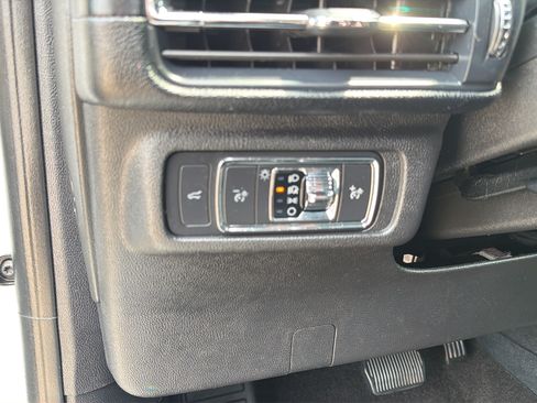 Used 2020 Lincoln Corsair FWD w/ Equipment Group 101A image 24