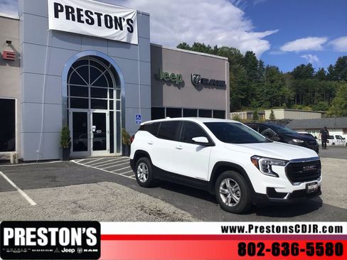 Used 2024 GMC Terrain SLE AWD/4WD image 8